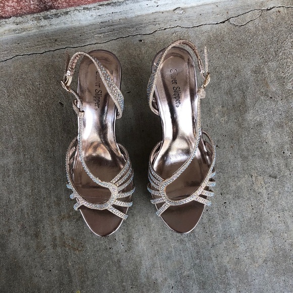 Silver Slipper High Heel - Picture 1 of 4